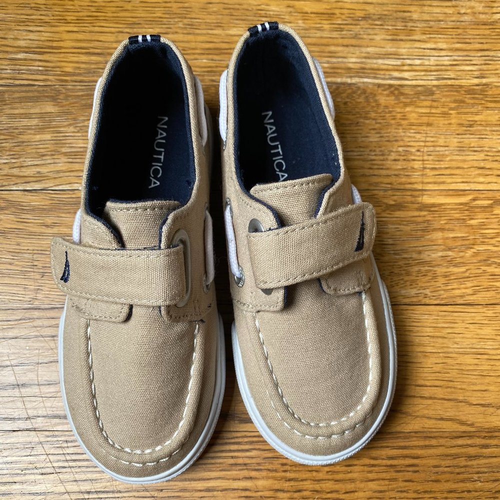 Nautica Size 9 Toddler Boys Boat Shoes